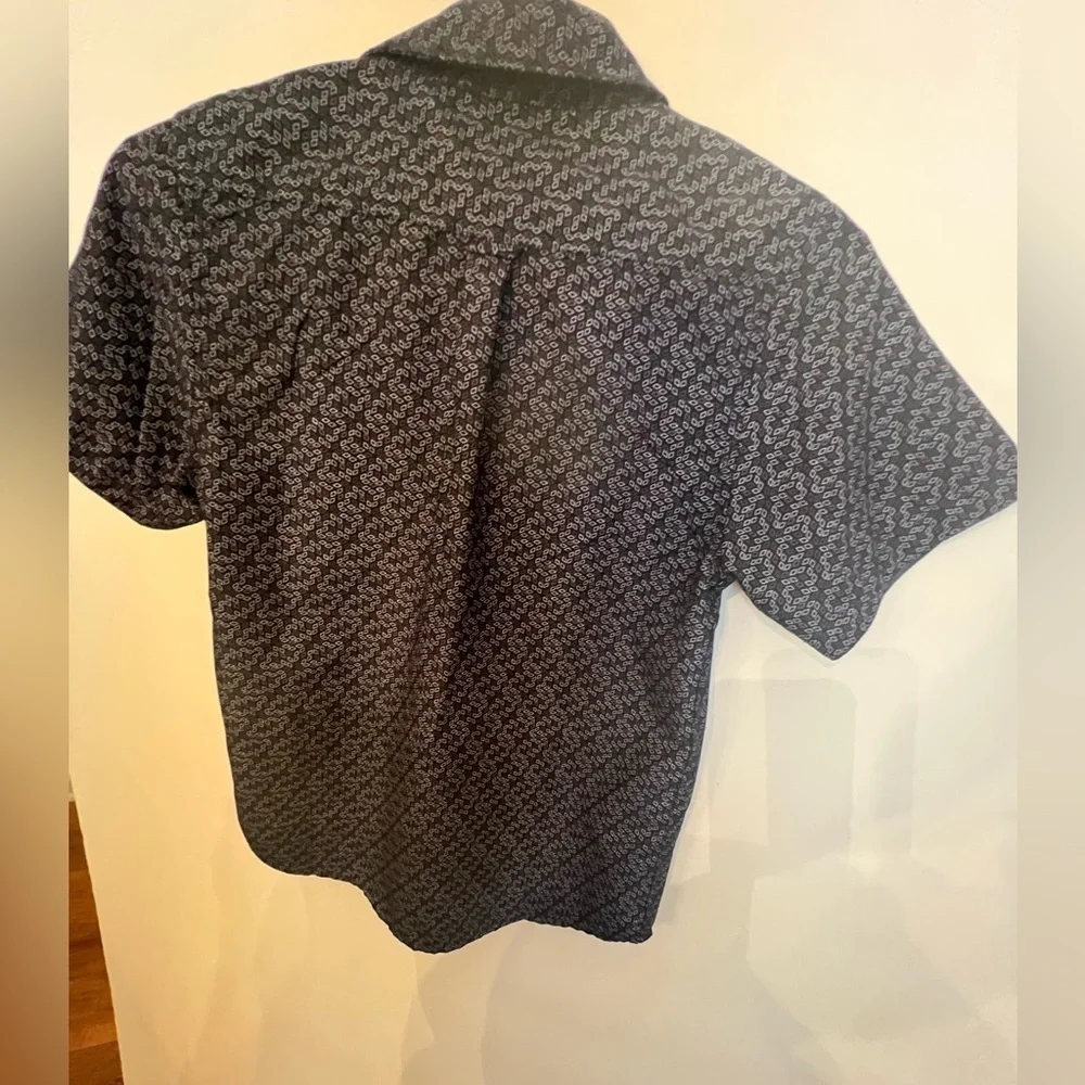 SUNRISE KINGDOM BOYS SMALL (SIZE 8) LINED SHIRT. NAVY BLUE